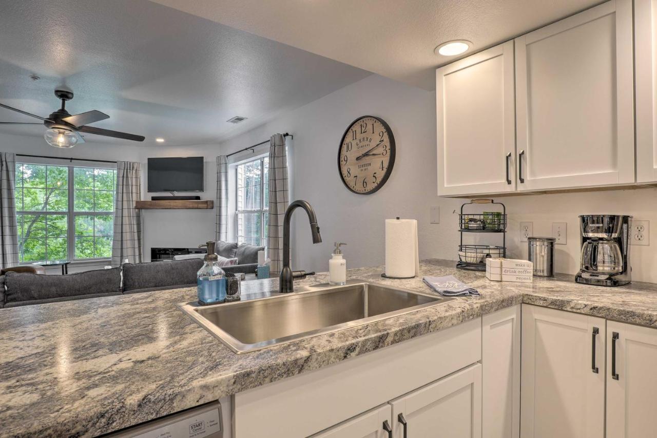 Branson Lakefront Condo With Sunroom And Lake Views! Luaran gambar